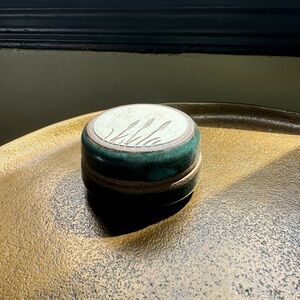 Handmade ring container. Ceramic.